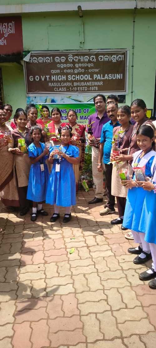 Plant distribution to Students by LCB Magum